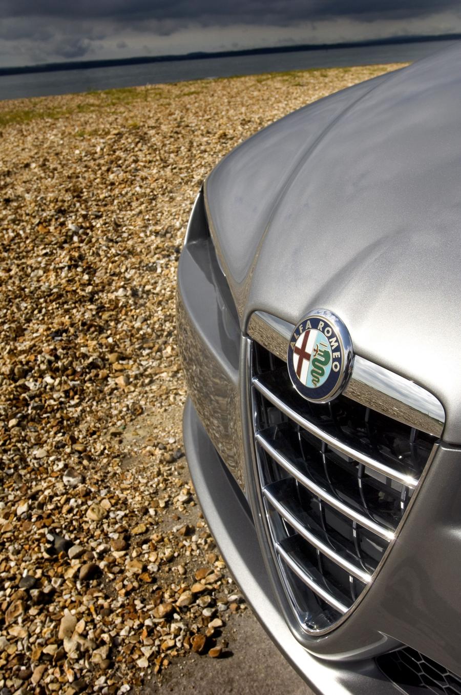 Детали экстерьера Alfa Romeo 159 Sportwagon (939B) 2006 года  (UK) (фото 16 из 31)